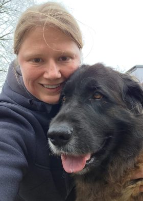Nadine mit Leonberger